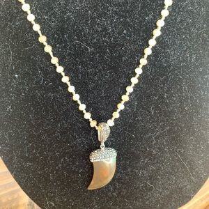 Women’s shark tooth 19” necklace - never worn